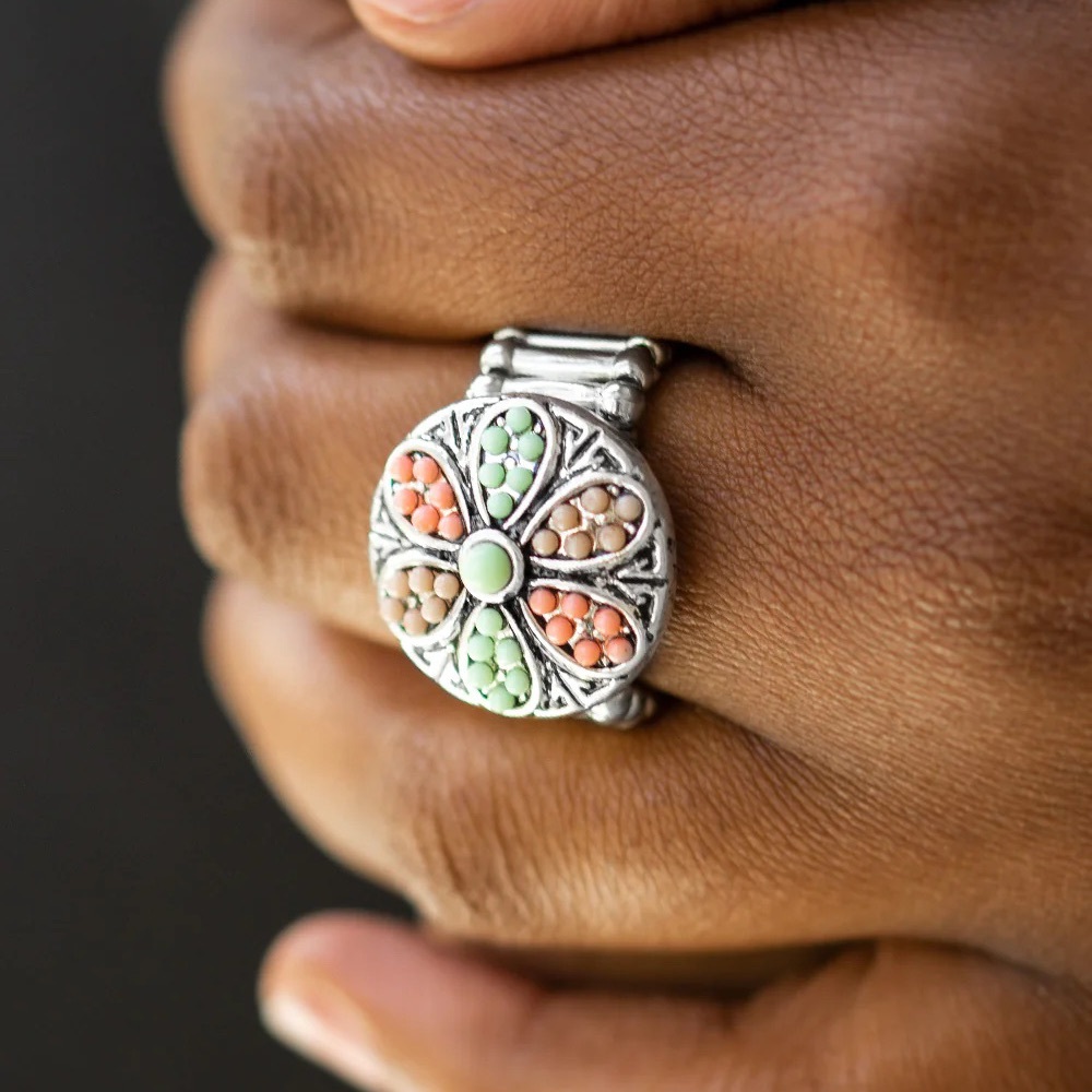 Paparazzi Summer Sandcastles Ring - Green